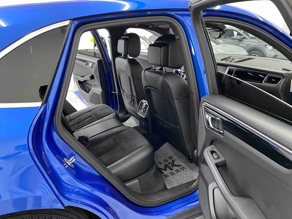 Porsche Macan — миниатюра 9