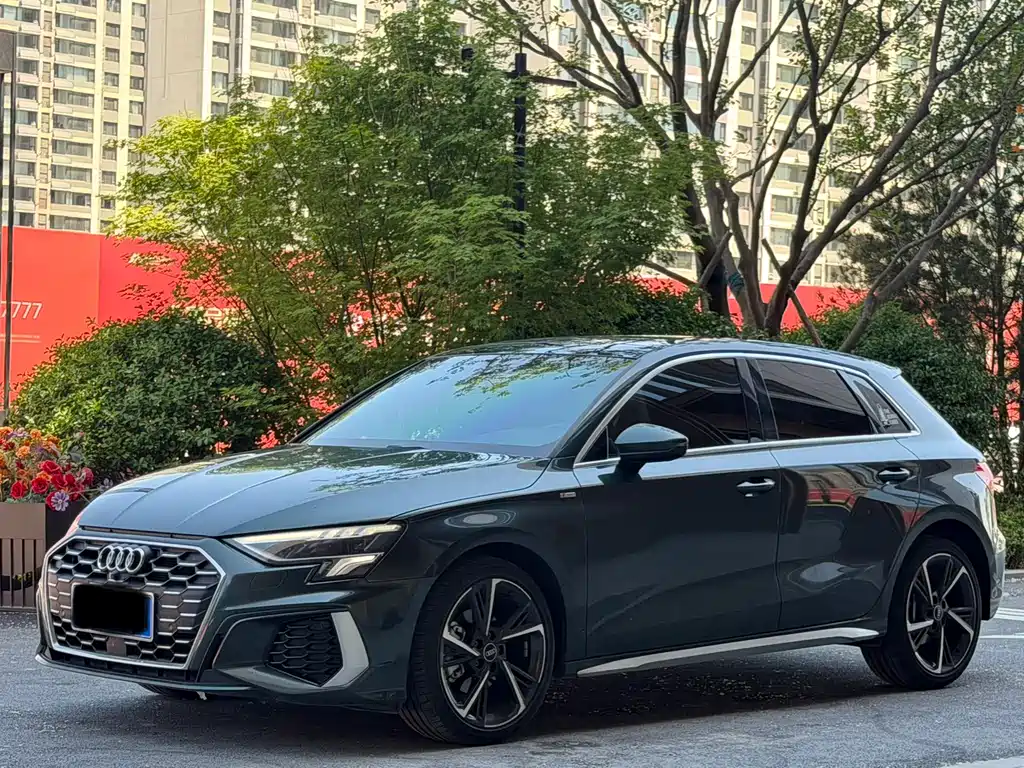 Купить Audi A3