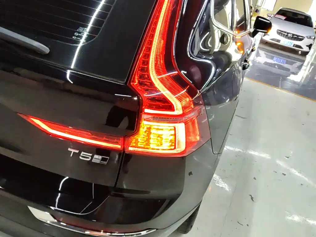 Volvo XC60 2020 T5 Luxury