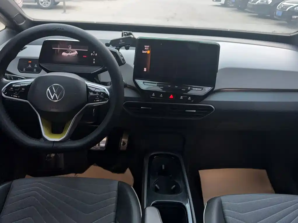 Volkswagen ID.3 — миниатюра 15