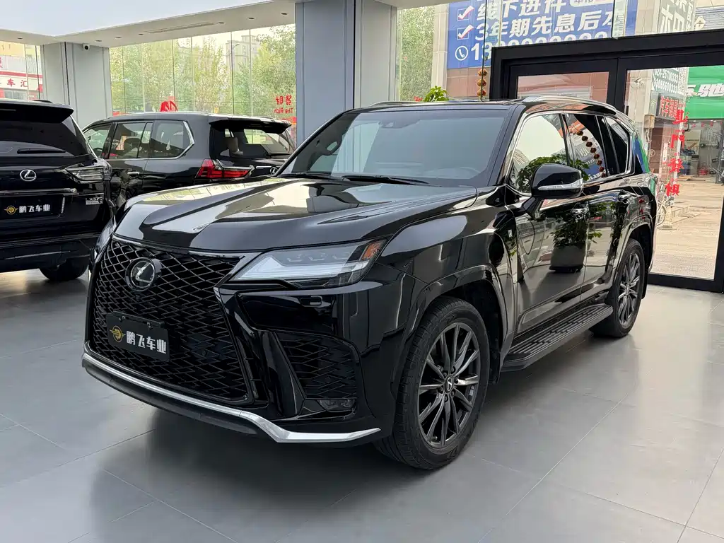 Lexus LX 2024