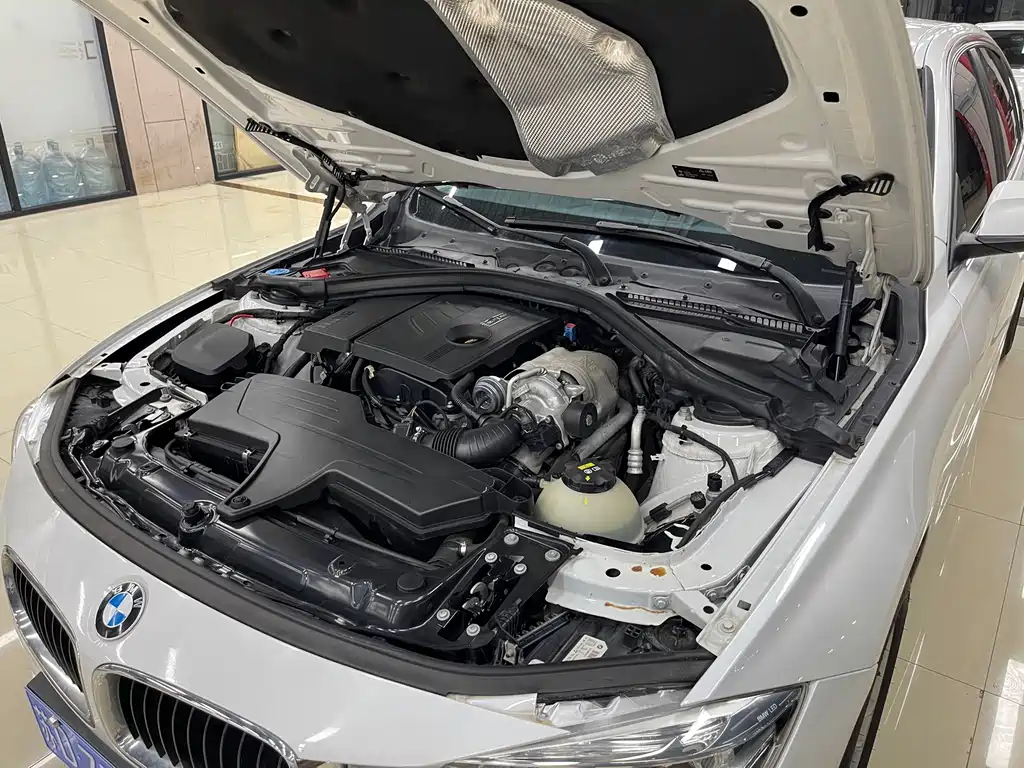 BMW 3 Series — миниатюра 8