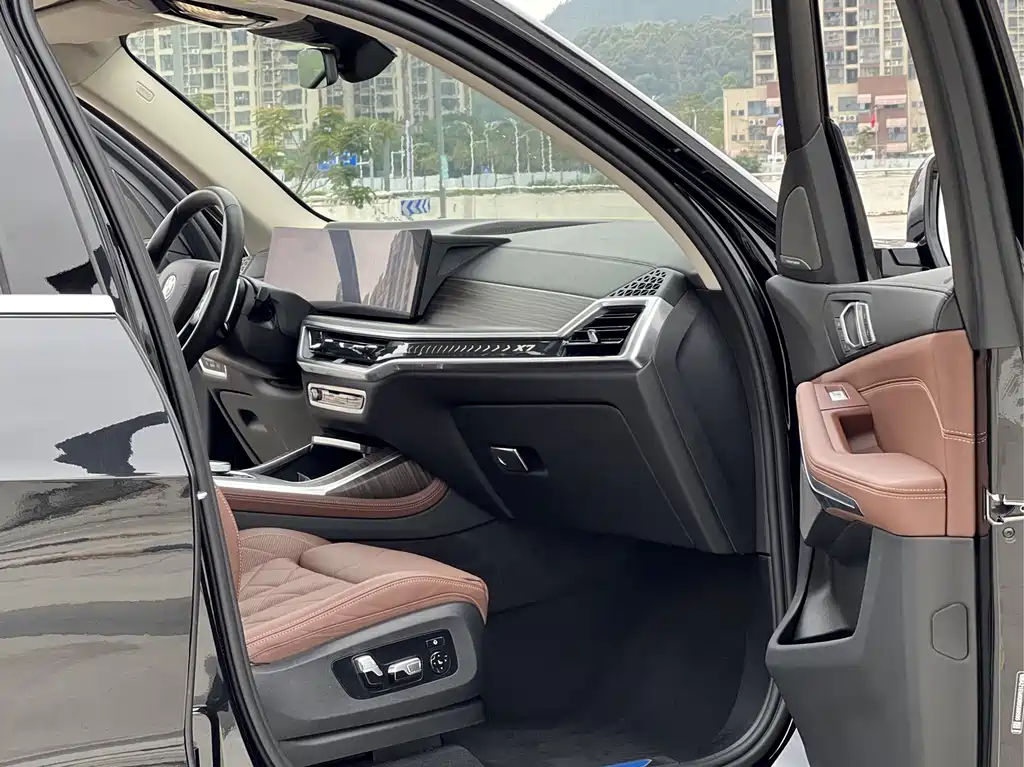 BMW X7 2024 xDrive40i Lead Luxury