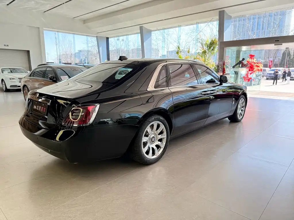 Rolls-Royce Ghost — миниатюра 6