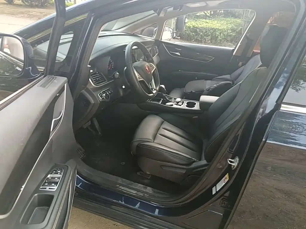 BYD MAX — миниатюра 15