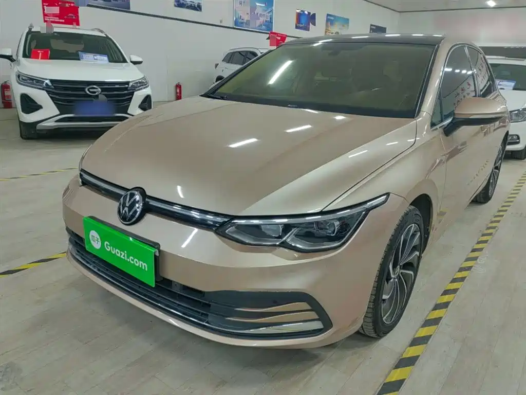 Volkswagen Golf 2021