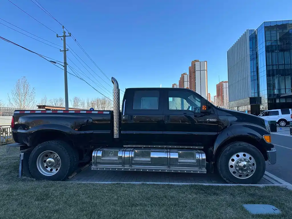 Ford F-650 2017 6.7L AT