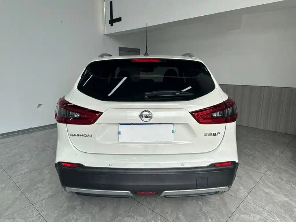 Nissan Qashqai — миниатюра 5