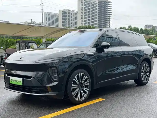 2023 Nio ES8