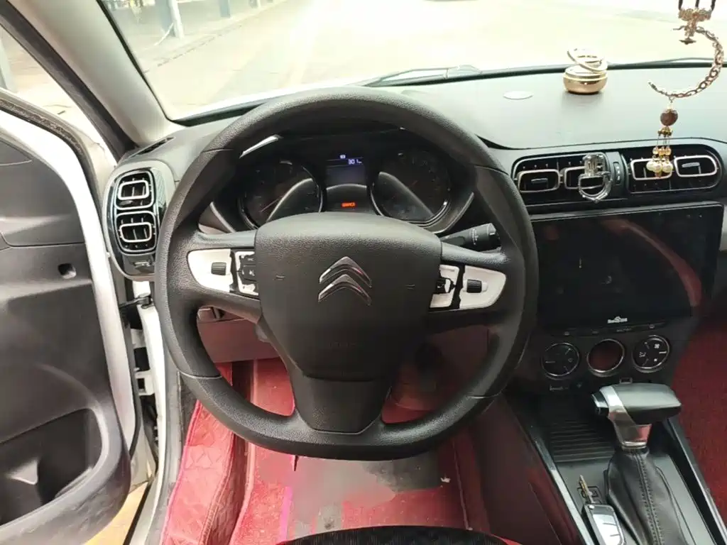 Citroen C3-XR — миниатюра 11
