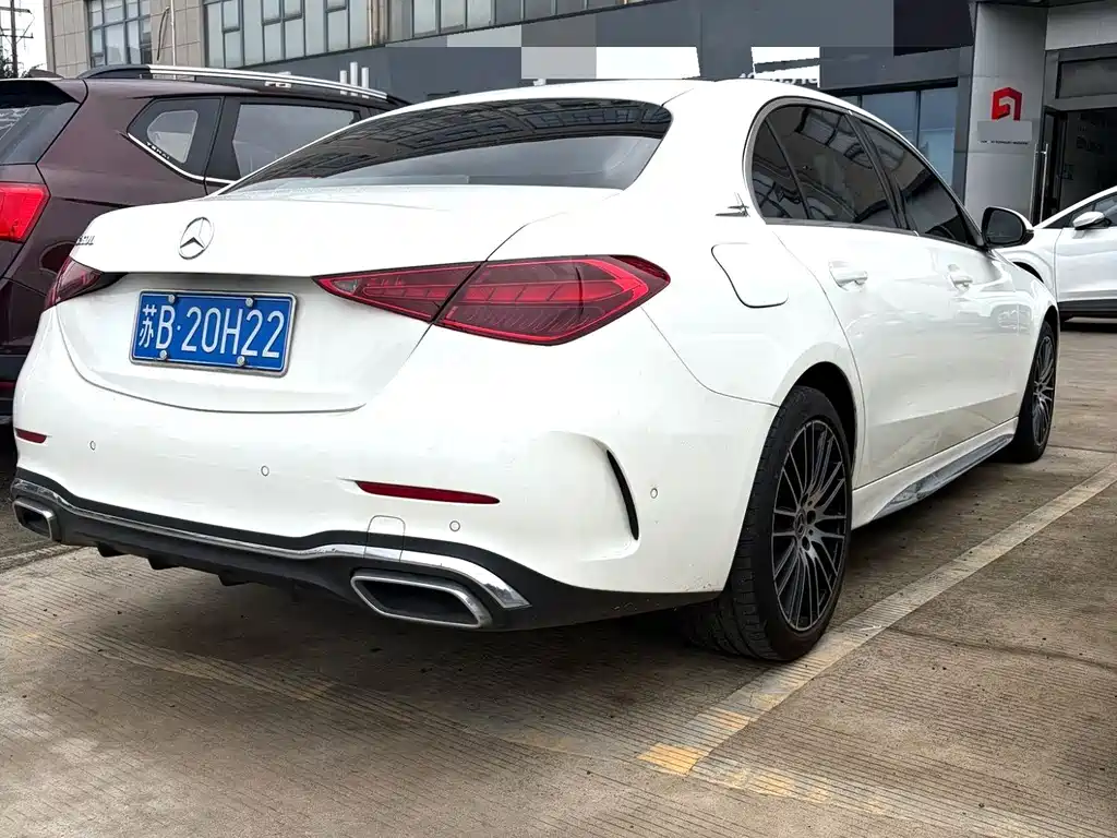 Mercedes-Benz C-Class — миниатюра 7