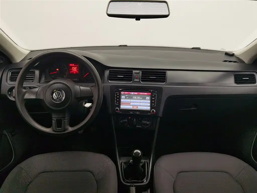 Volkswagen Santana 2015 1.4L MT