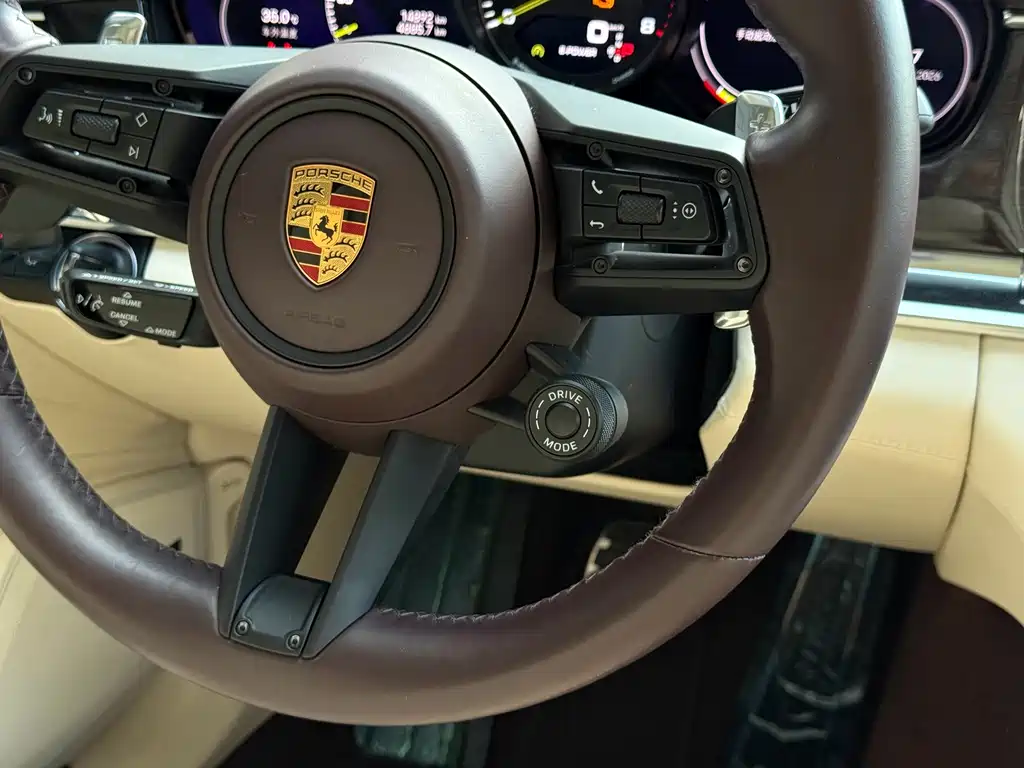 Porsche Panamera Hybrid — миниатюра 12