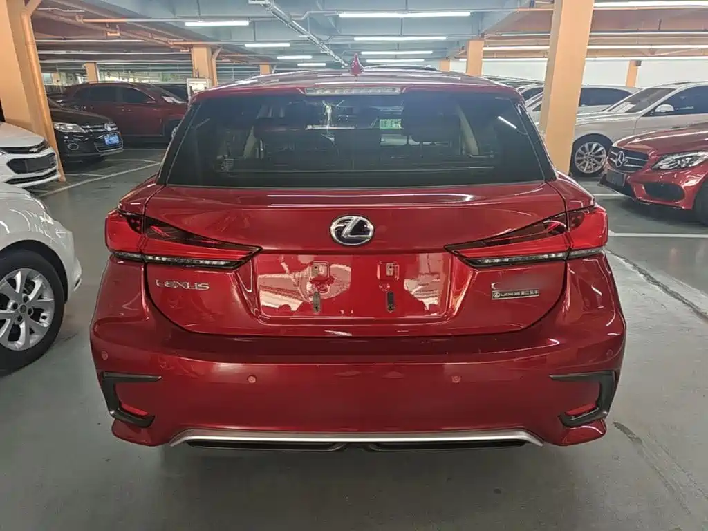 Lexus CT — миниатюра 6