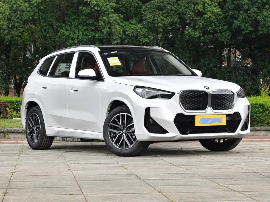 BMW iX1 — миниатюра 3