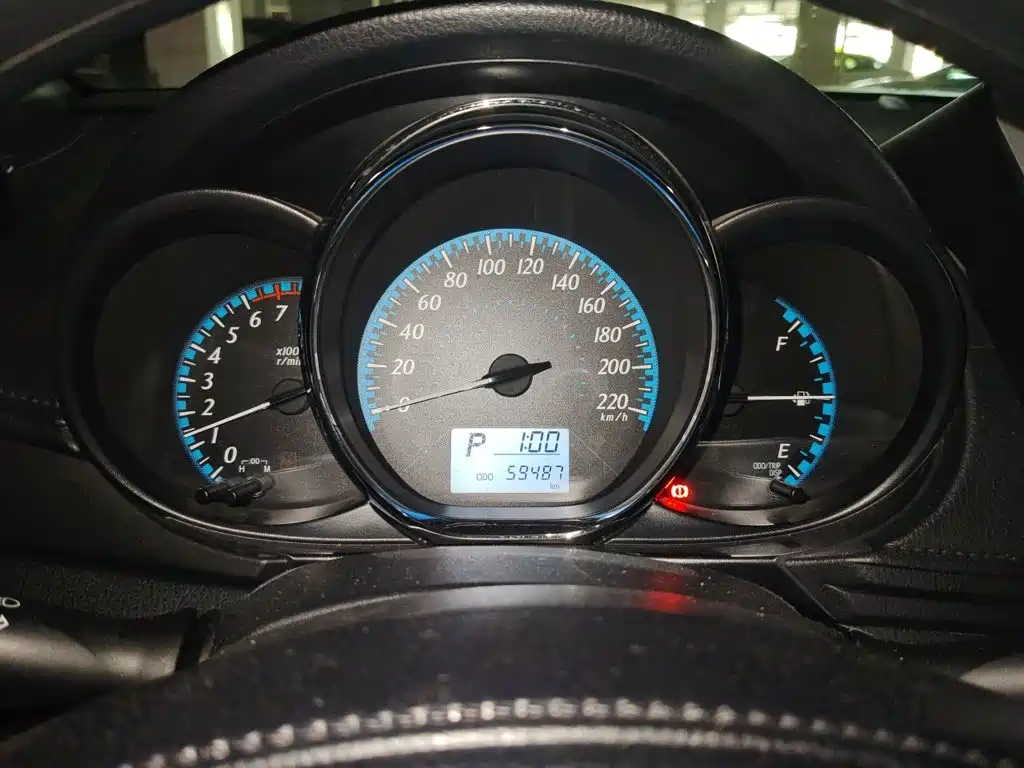 Toyota Yaris L — миниатюра 7