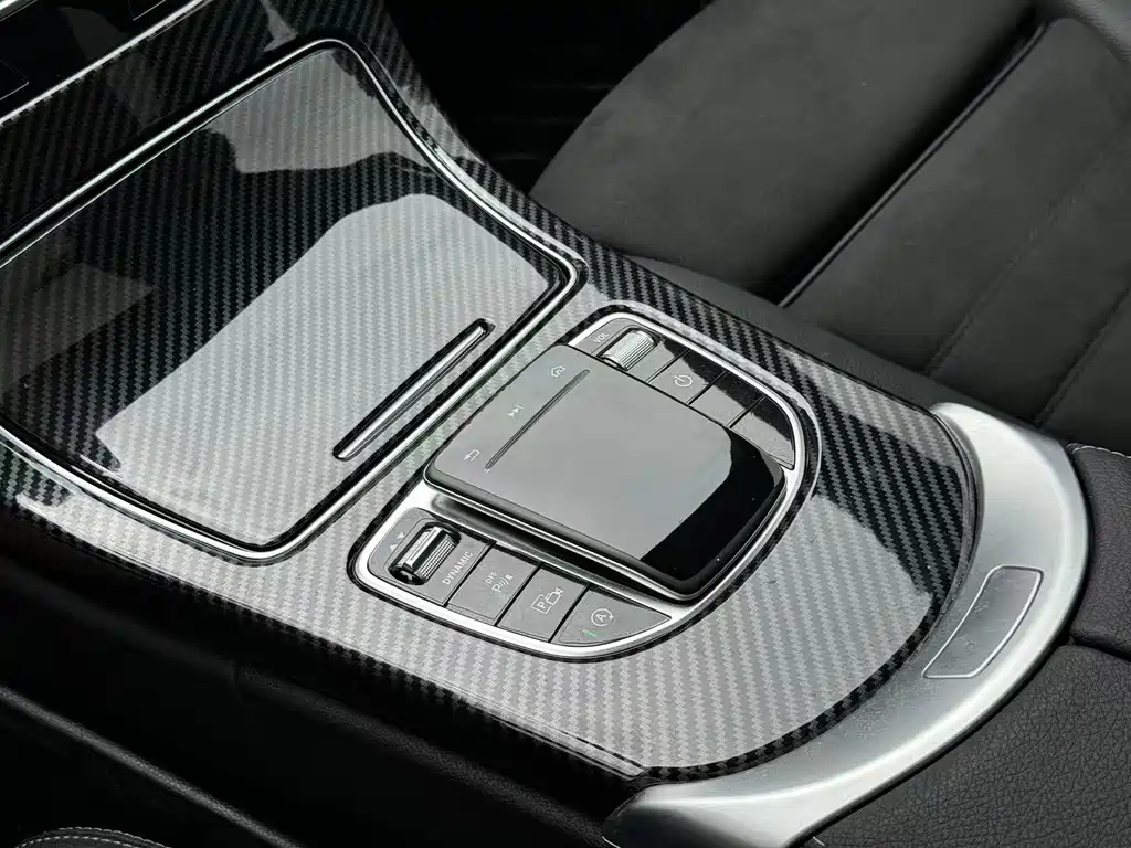 Mercedes-Benz C-Class — миниатюра 11