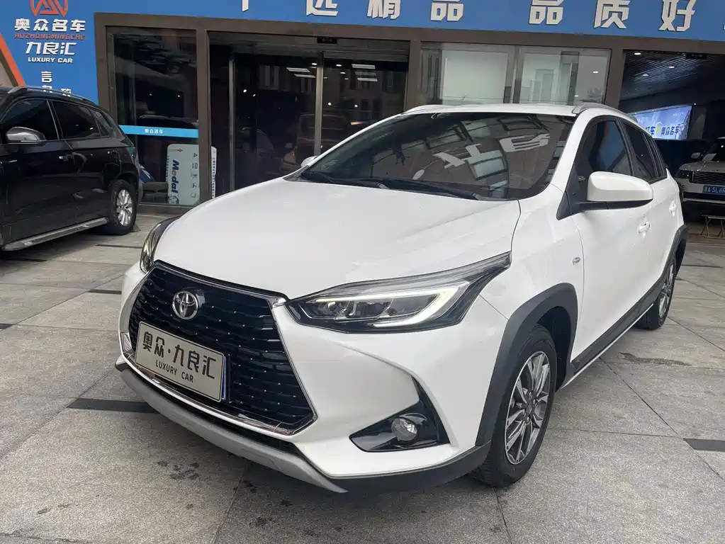 Toyota Yaris L
