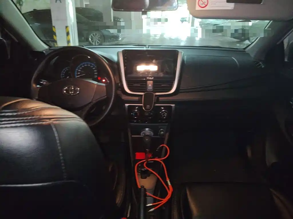 Toyota Yaris L — миниатюра 5