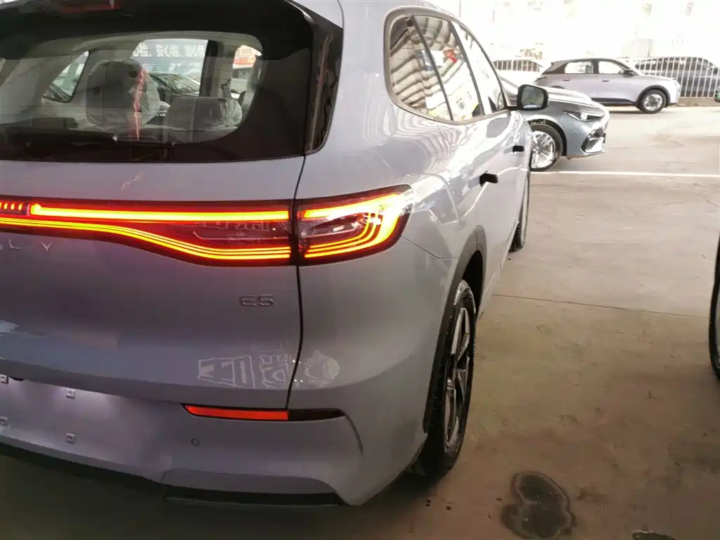 Geely Galaxy Galaxy E5 E5 2026 530km