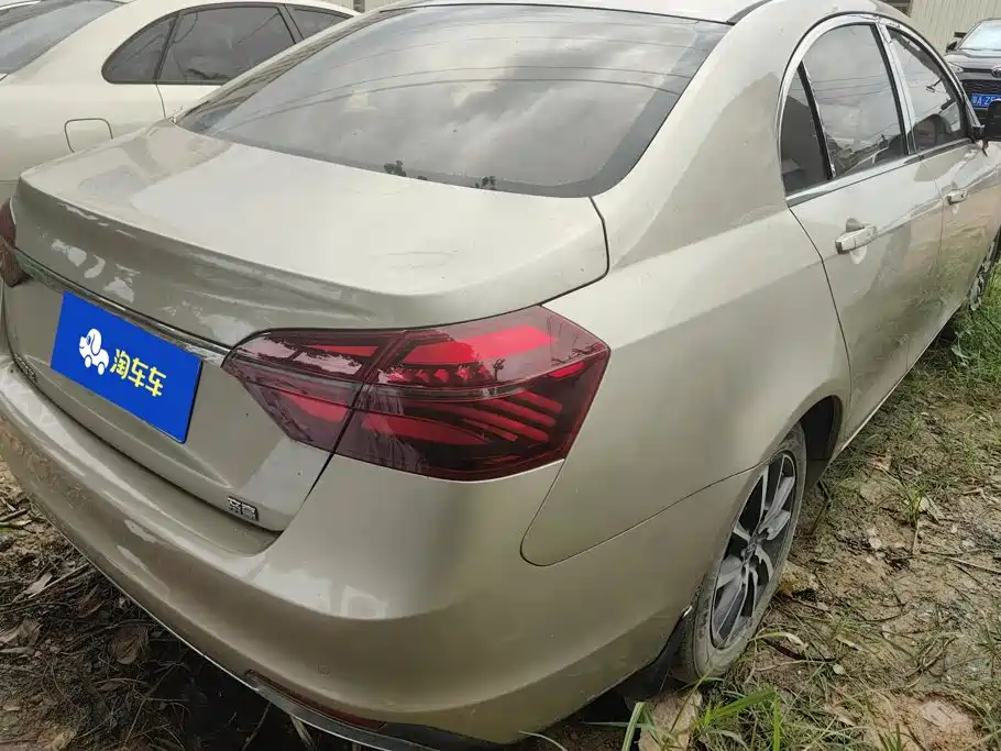 Geely Emgrand — миниатюра 3