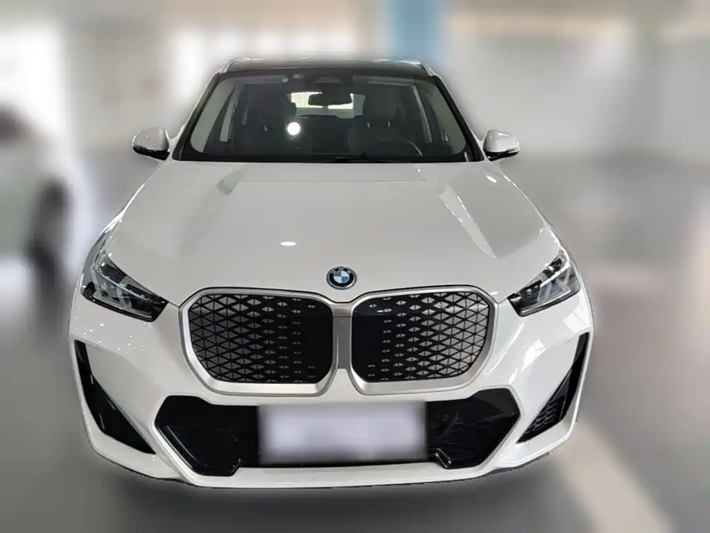 BMW iX1 — миниатюра 5
