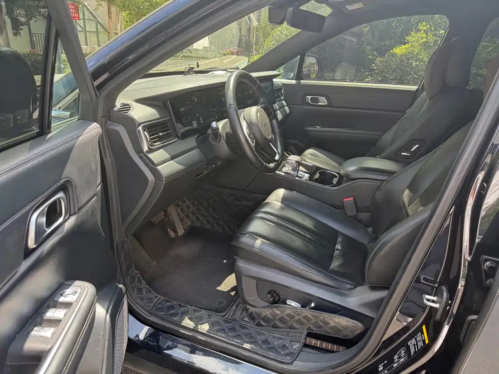 Li Auto Li ONE — миниатюра 2