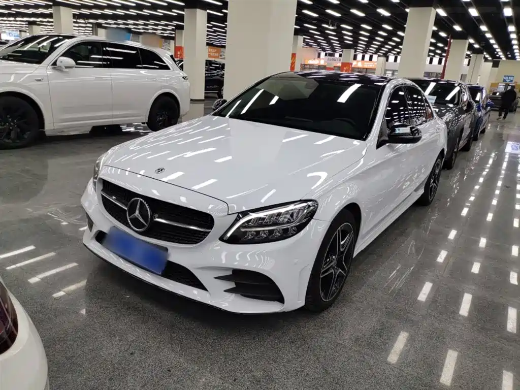 Mercedes-Benz C-Class 2021