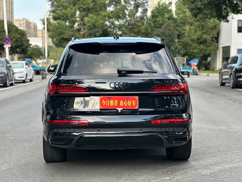 Audi Q7 — миниатюра 15