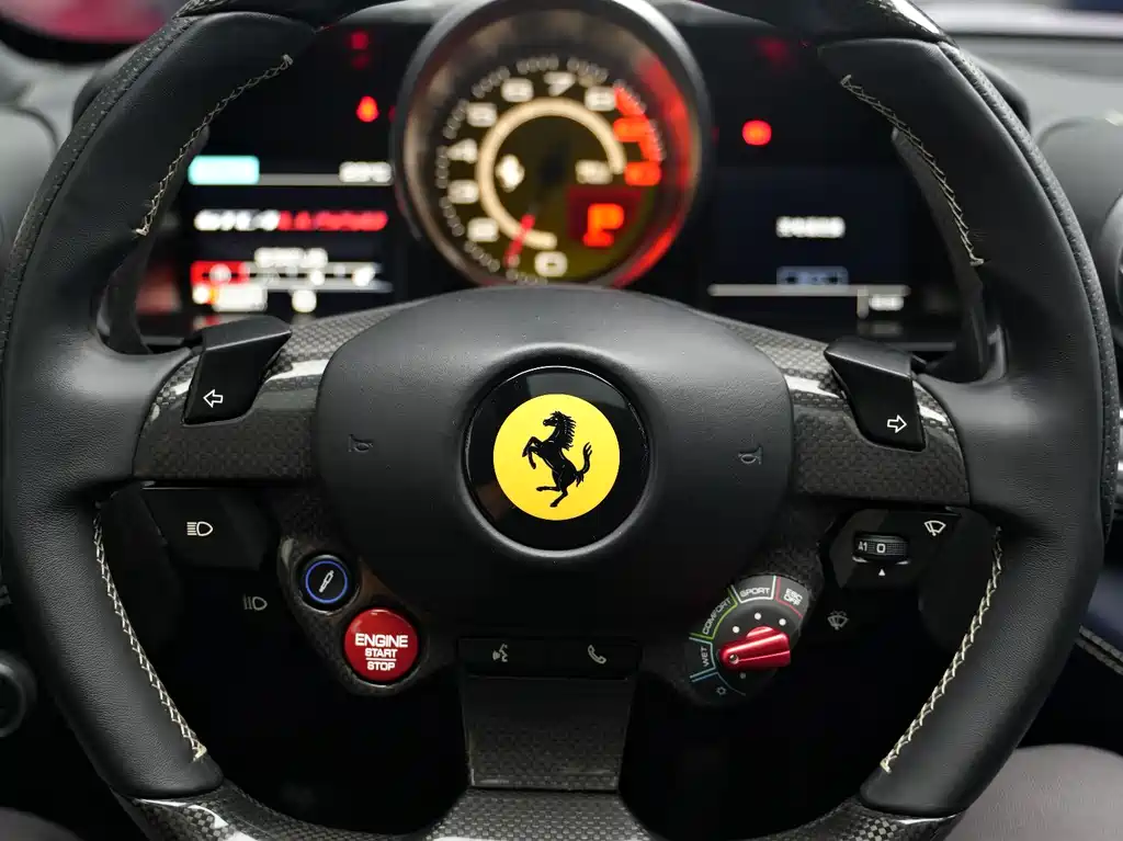 FERRARI GTC4LUSSO