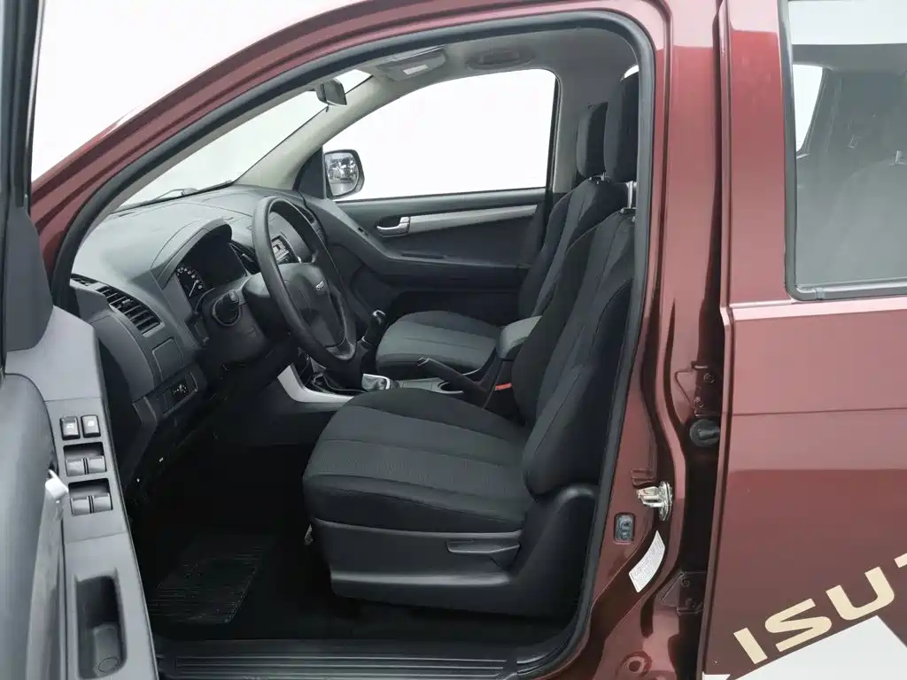 Isuzu D-MAX — миниатюра 10