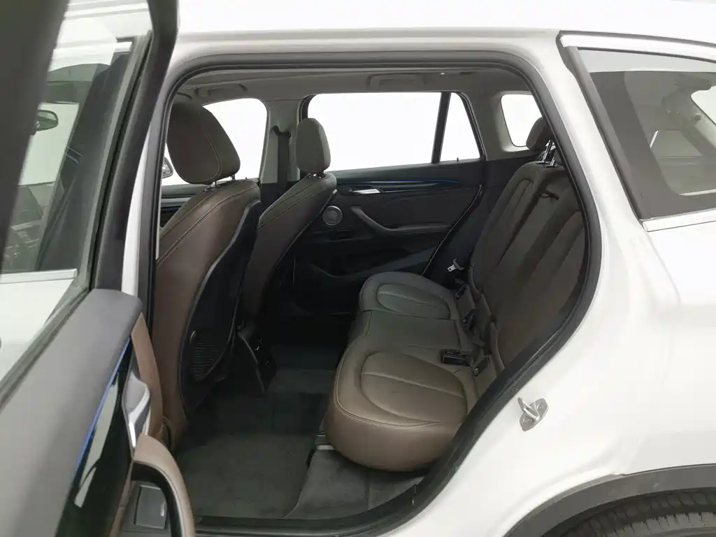 BMW X1 — миниатюра 15