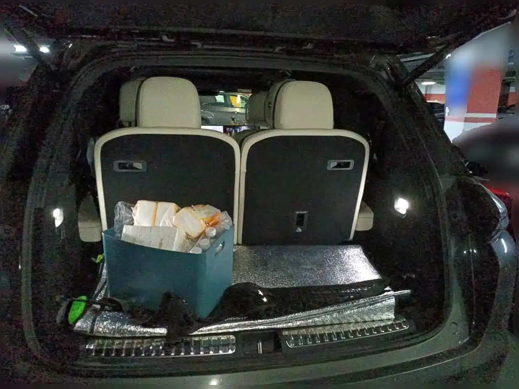 Li Auto Li L8 — миниатюра 16