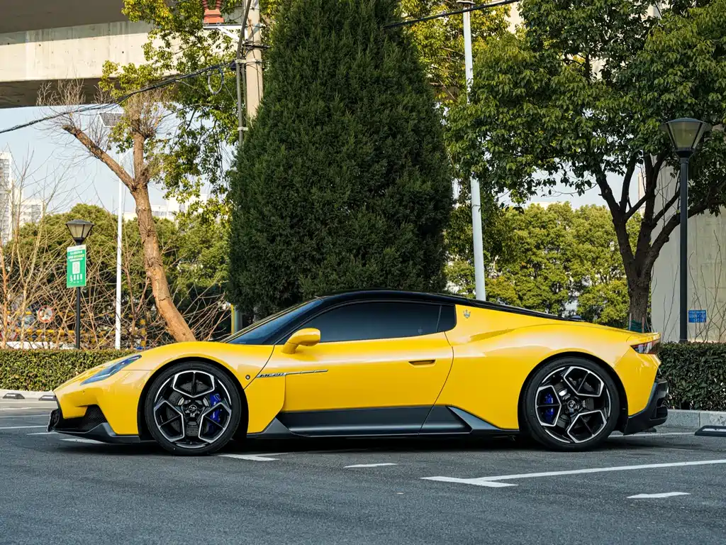 Maserati MC20 2020 3.0T Standard