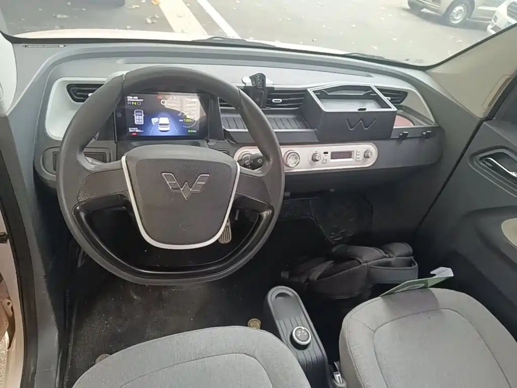 Wuling MINIEV — миниатюра 10