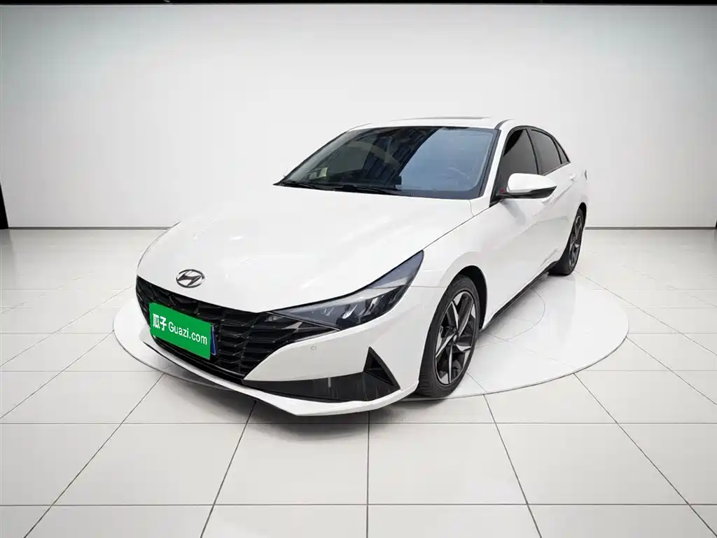 Hyundai Elantra 2021