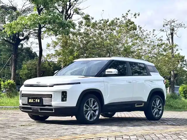 2020 Geely Icon