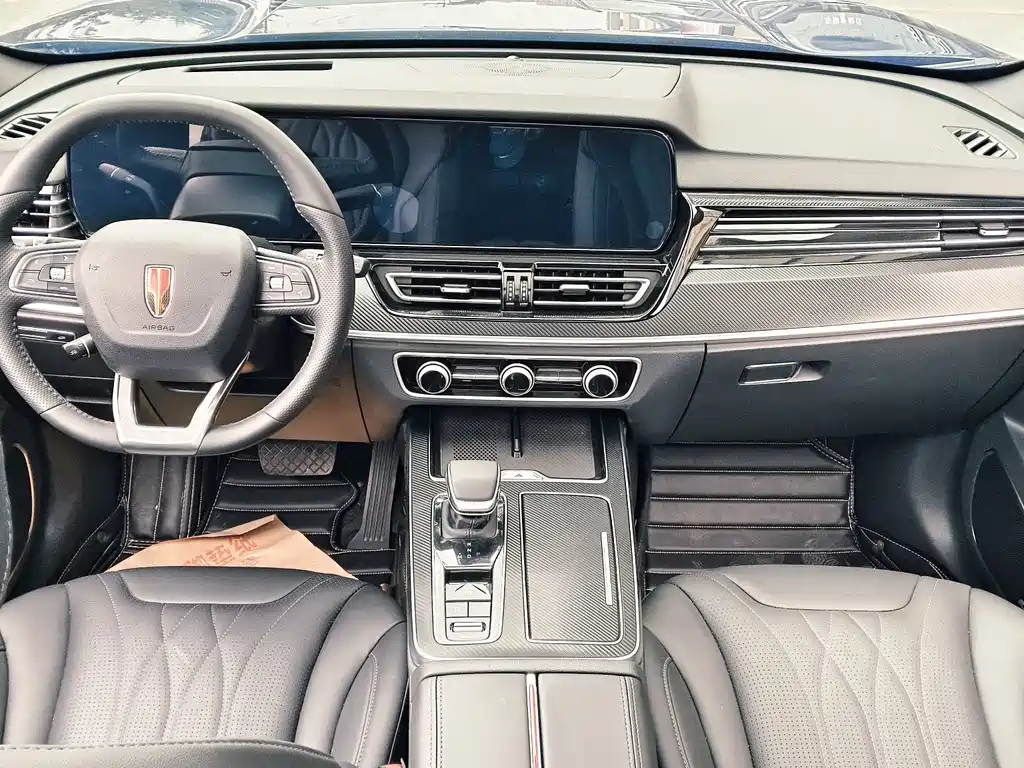 Hongqi HS5 2025 2.0T