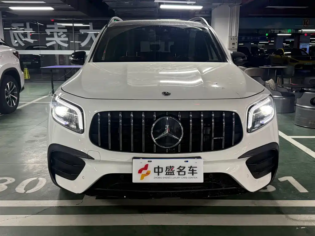 Mercedes-Benz GLB AMG — миниатюра 2