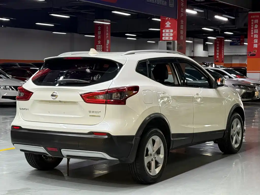 Nissan Qashqai 2019 2.0L CVT Smart