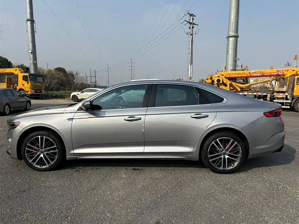 GEELY AUTOMOBILE XINGRUI