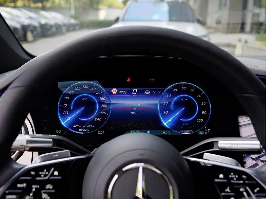 Mercedes-Benz EQS — миниатюра 9