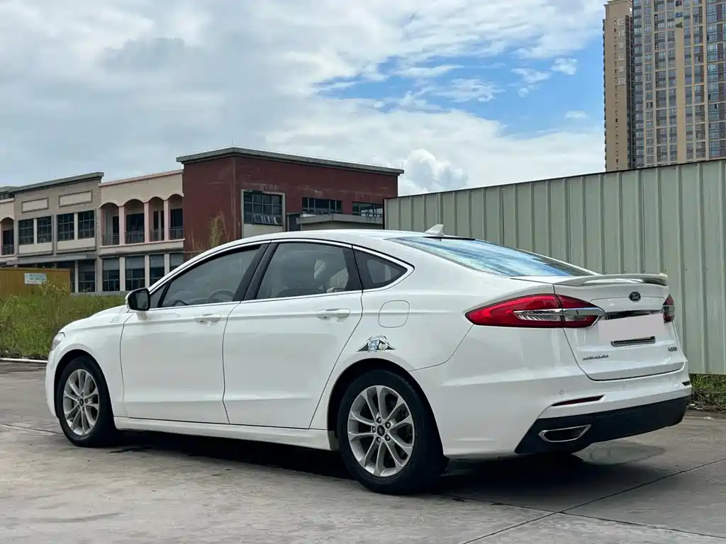 Ford Mondeo — миниатюра 4