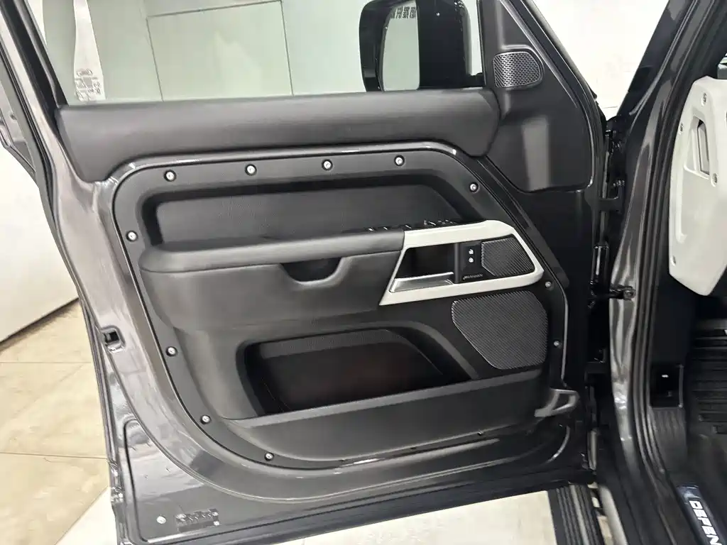 Land Rover Land Rover Defender 2023 110 3.0T P400 X-DYNAMIC HSE