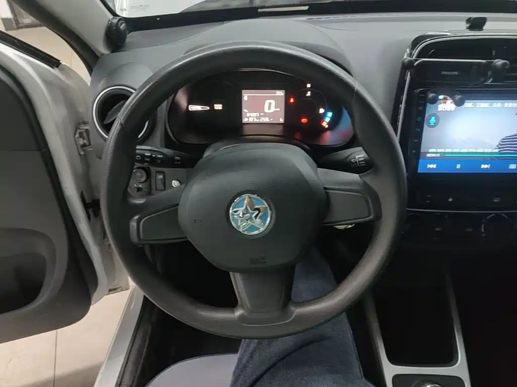 Venucia e30 — миниатюра 11