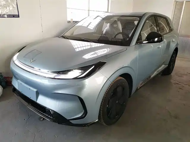 ARCFOX T1 2025