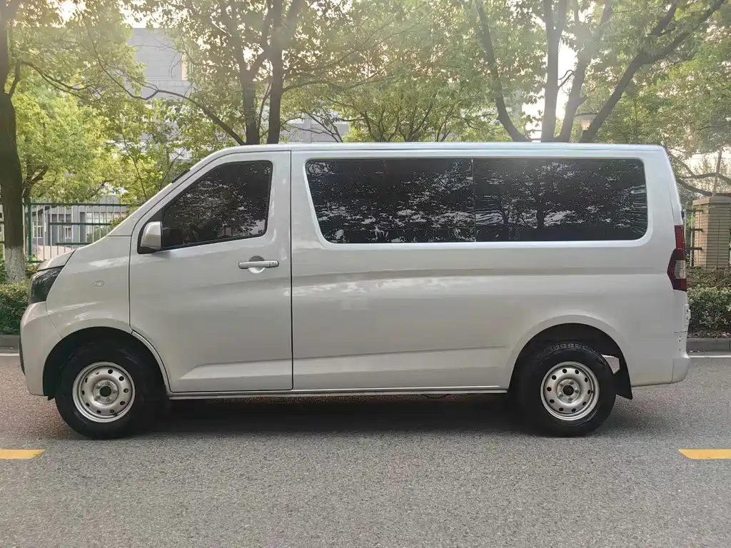 Changan EM60 2025 Comfort 6 мест 300km