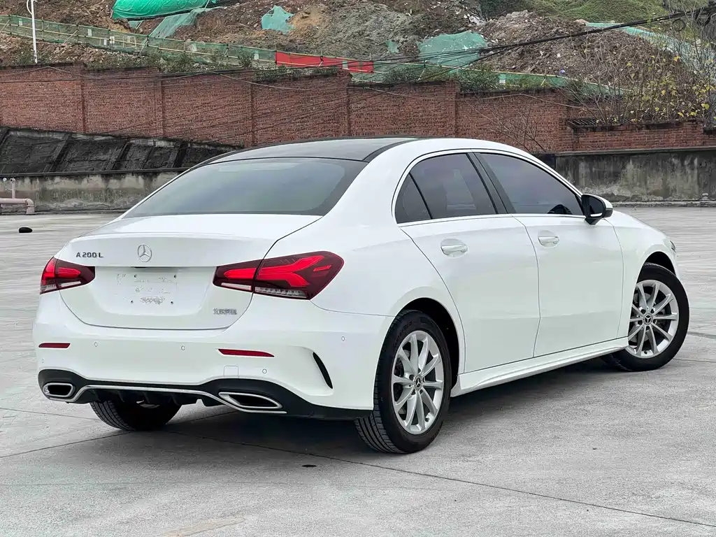 MERCEDES-BENZ A CLASS