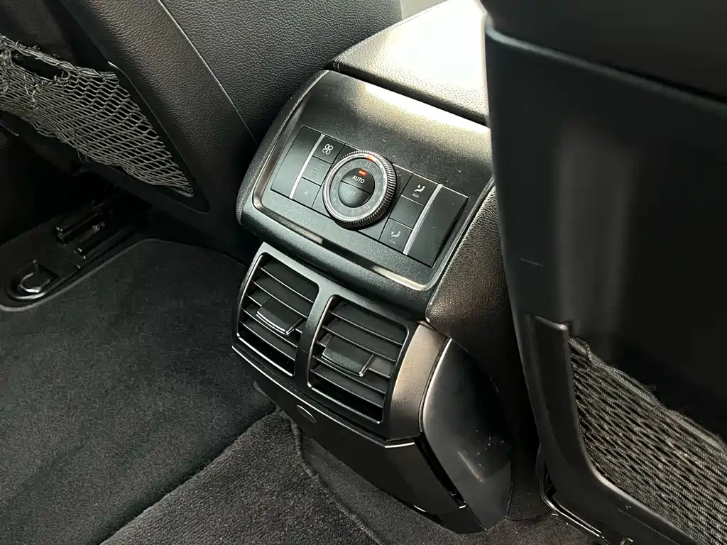 Mercedes-Benz R-Class — миниатюра 28