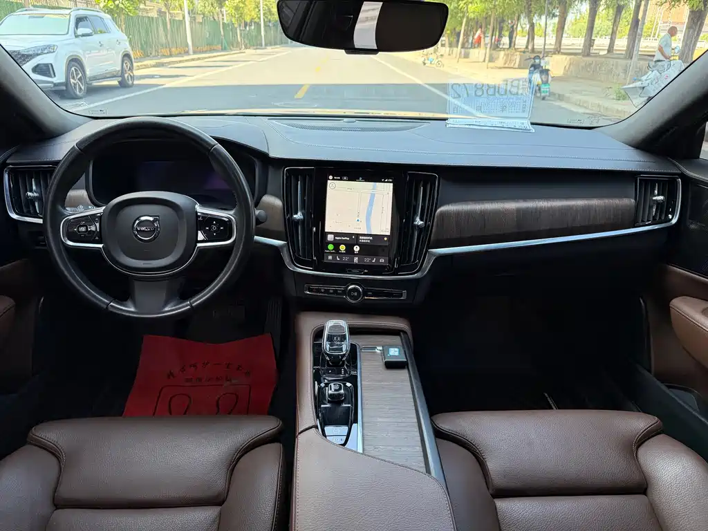 Volvo S90 — миниатюра 5